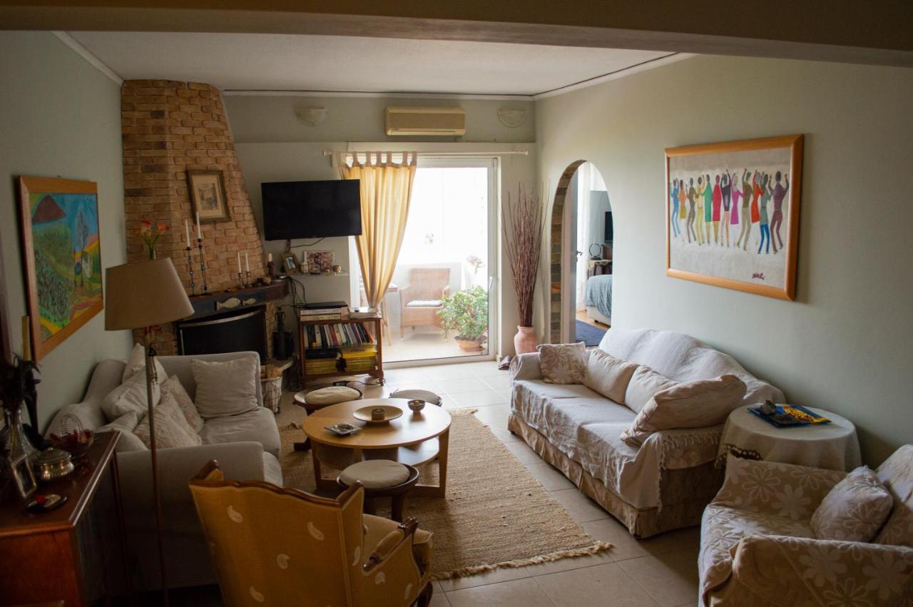 Indigo Apartment Rafina  Bagian luar foto
